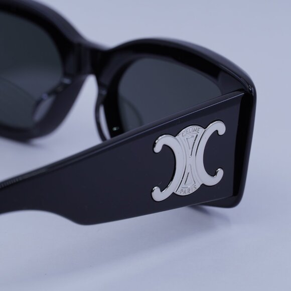 ?️ New Celine CL40282U 01A Sunglasses - Shiny Black Frame, Smoke Lenses main image 9